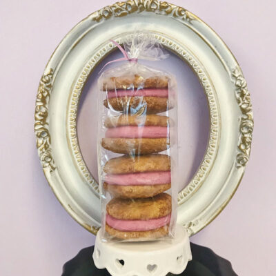 Snickerdoodle & Blackberry Buttercream Cookie Sandwiches